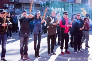 吳秀波跨界制片新劇開機，搭檔王鷗、岳云鵬引期待